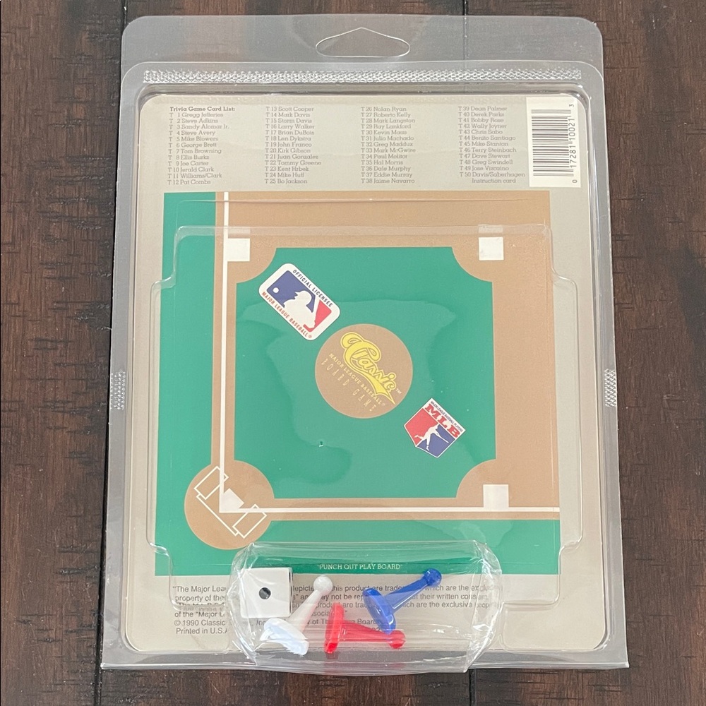 Classic MLB Baseball Card Game Set - Picture 6 of 6